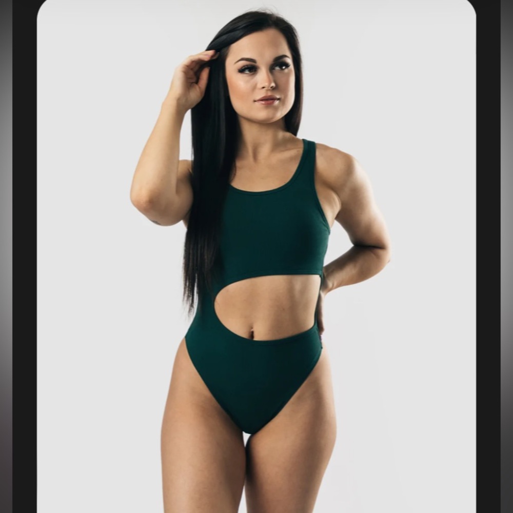 NWT Alphalete monarch bodysuit emerald green